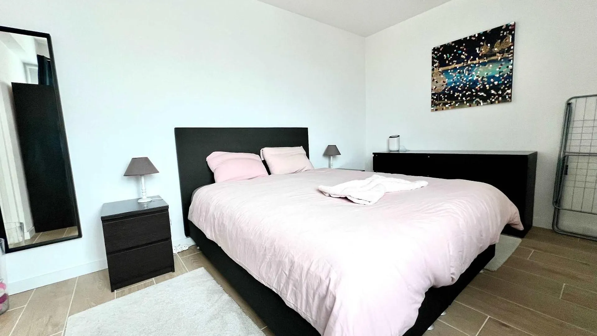 דירות Elegant 2Pcs Proche Bruxelles 0*, בריסל בלגיה